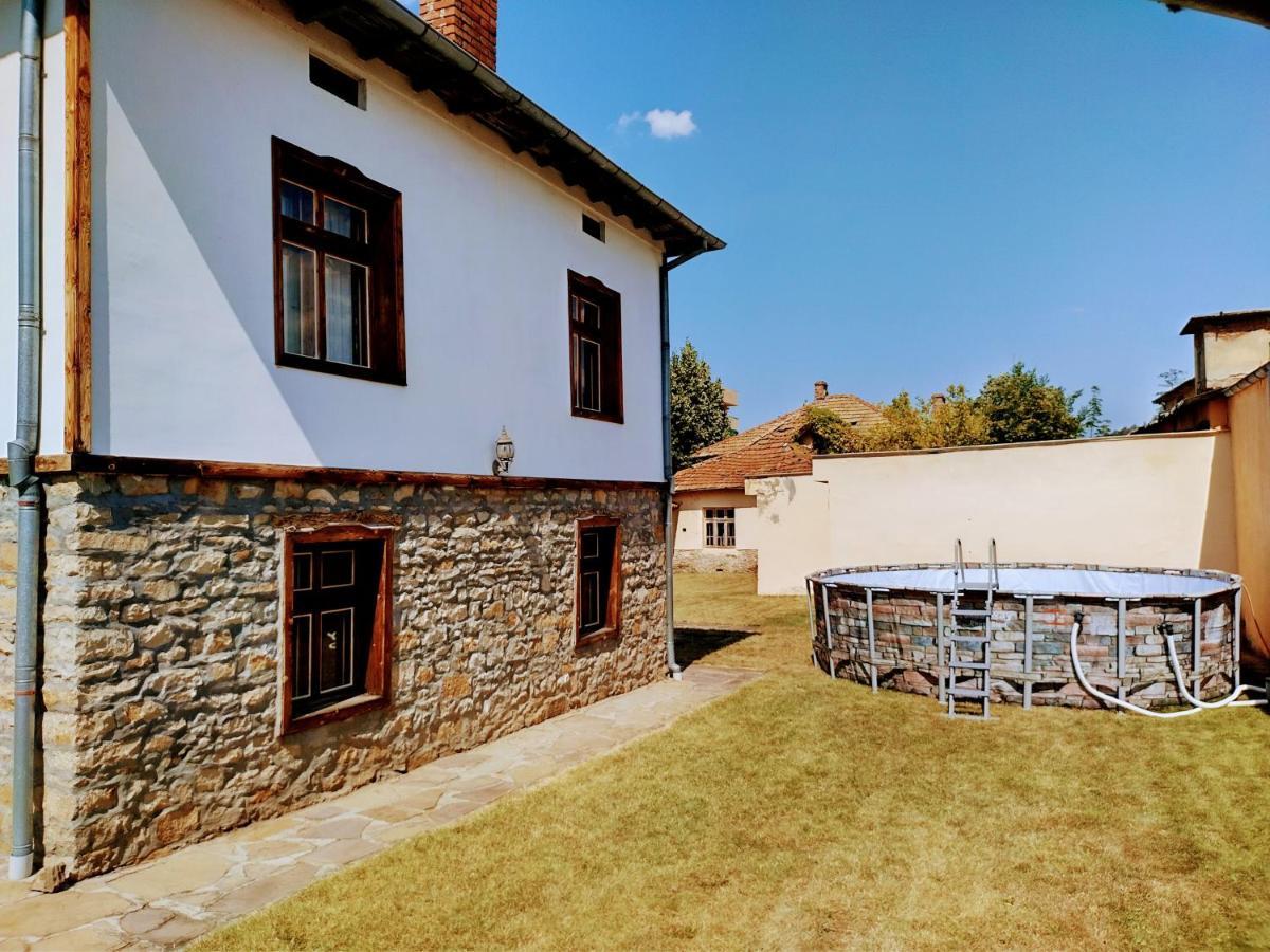 Private 4Br-2Ba Guest House Dryanovo With Pool And Free Parking Exterior photo